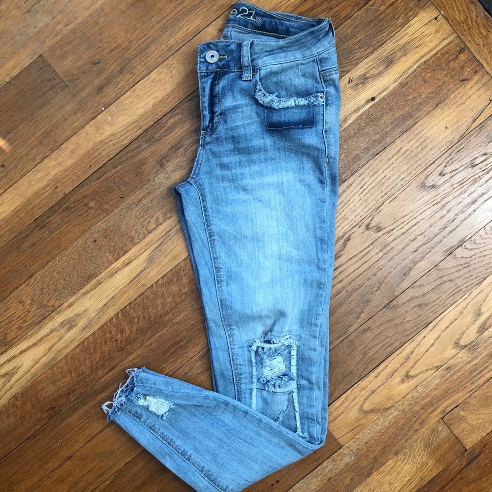 Mid Rise Ankle Jegging